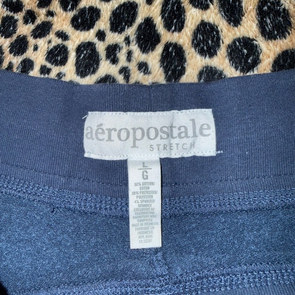 Aeropostale shorts size large - Picture 3 of 4